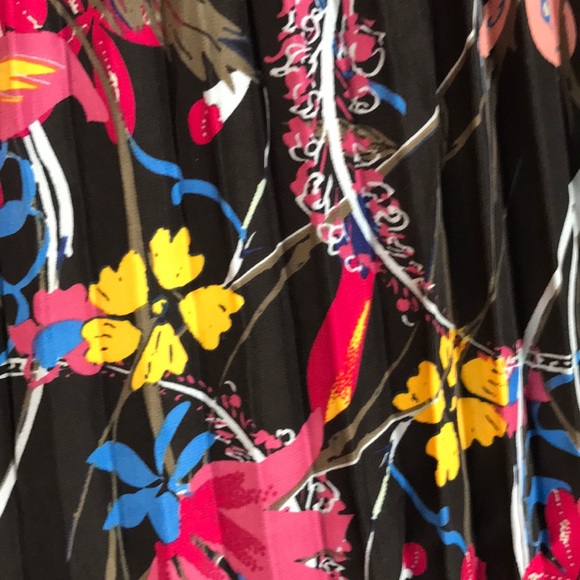 LulaRoe Jill - Picture 2 of 3